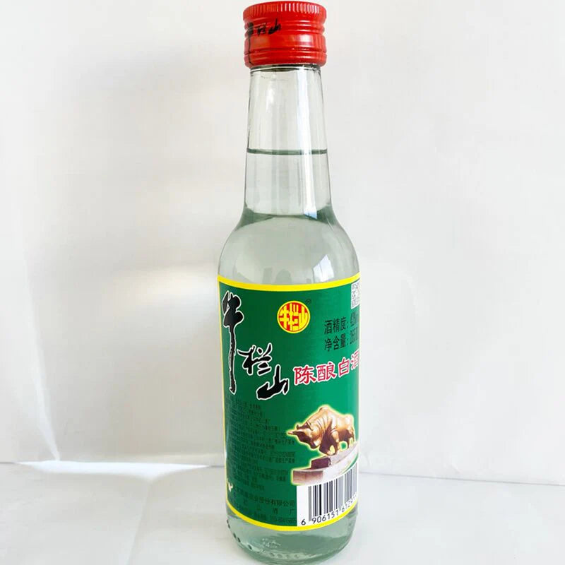 Rượu trắng Niulanshanchenniang (42%vol)265ml